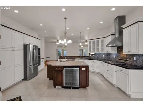 334 Augusta Court Winchester OR 97495