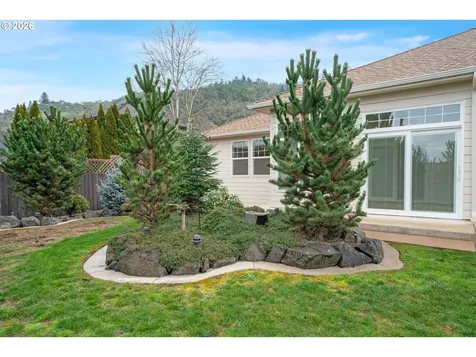 334 Augusta Court Winchester OR 97495