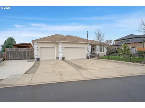 334 Augusta Court Winchester OR 97495