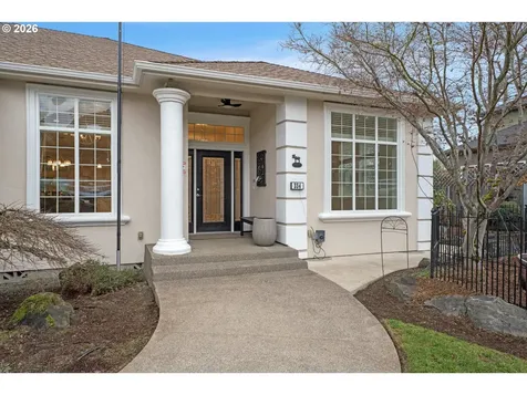 334 Augusta Court Winchester OR 97495