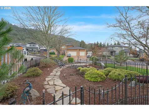 334 Augusta Court Winchester OR 97495