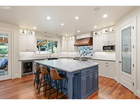 260 Iron Mountain Boulevard Lake Oswego OR 97034