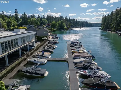 260 Iron Mountain Boulevard Lake Oswego OR 97034