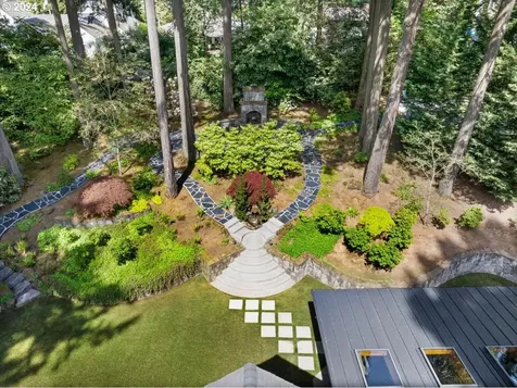260 Iron Mountain Boulevard Lake Oswego OR 97034