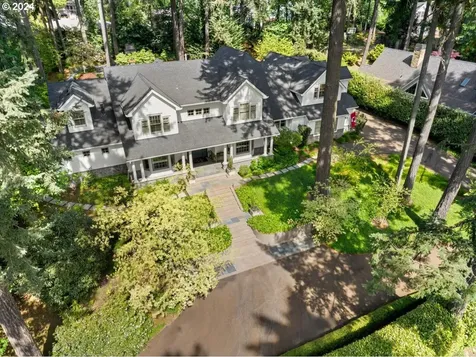 260 Iron Mountain Boulevard Lake Oswego OR 97034