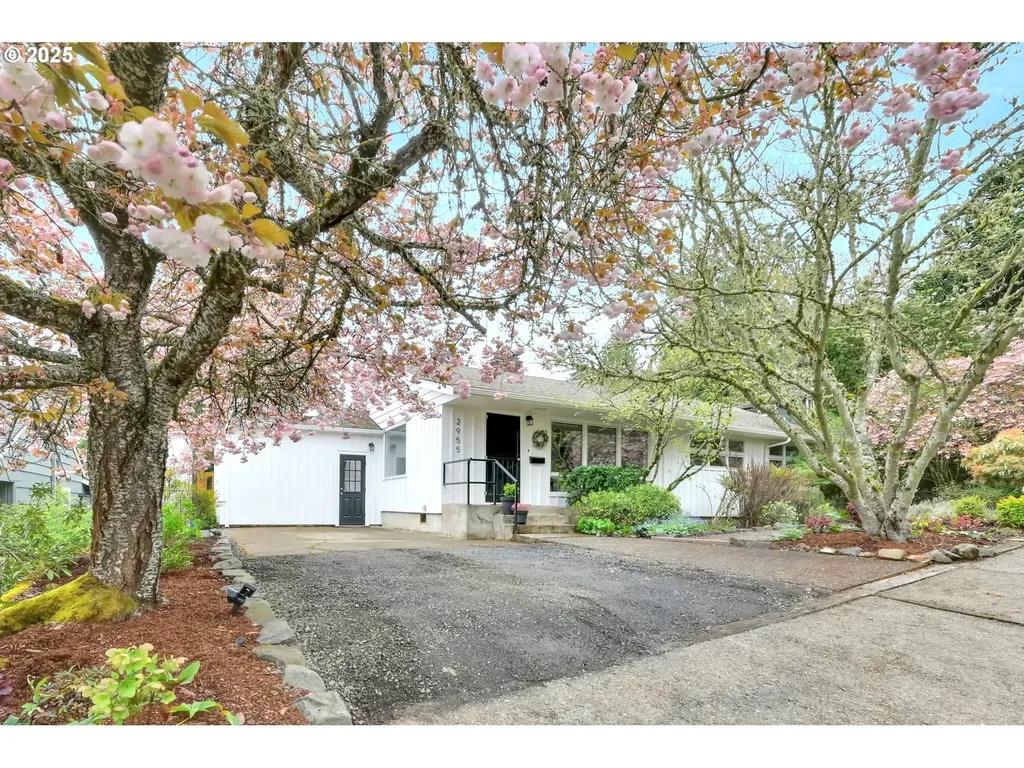 2955 Charnelton Street Eugene OR 97405