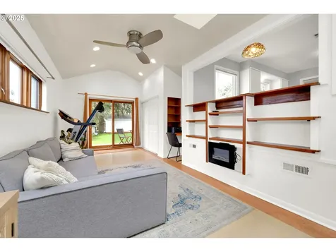 2955 Charnelton Street Eugene OR 97405