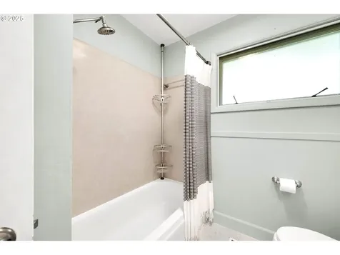 2955 Charnelton Street Eugene OR 97405