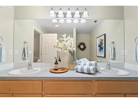 913 NW 146th Street Vancouver WA 98685