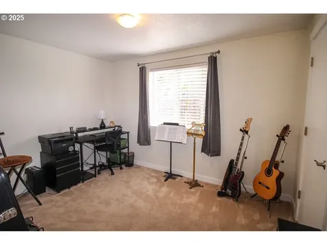 688 SE 69th Court Hillsboro OR 97123