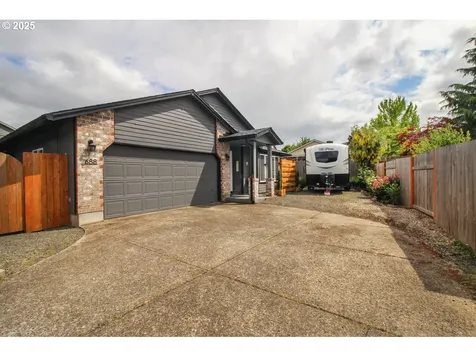 688 SE 69th Court Hillsboro OR 97123