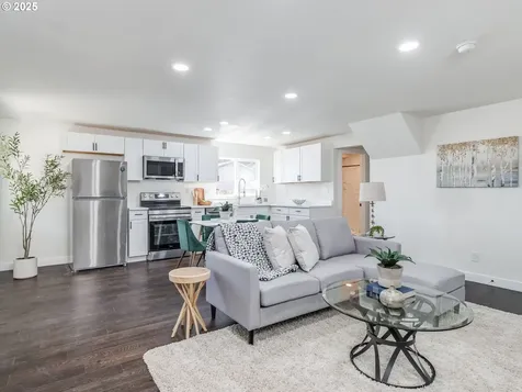 1542 NE 10th Avenue Mcminnville OR 97128