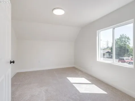 1542 NE 10th Avenue Mcminnville OR 97128