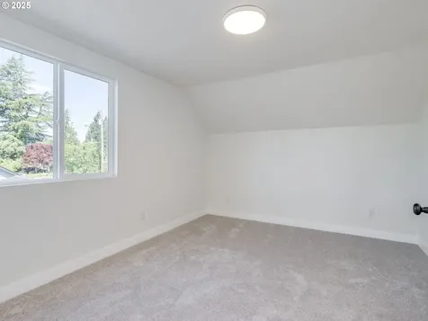 1542 NE 10th Avenue Mcminnville OR 97128