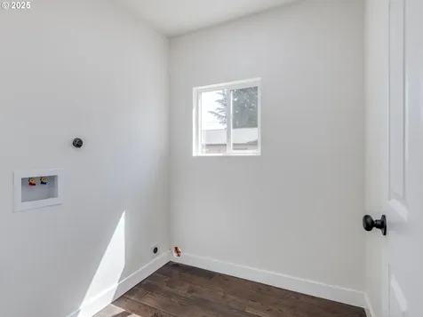 1542 NE 10th Avenue Mcminnville OR 97128
