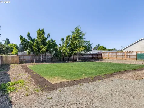 1542 NE 10th Avenue Mcminnville OR 97128