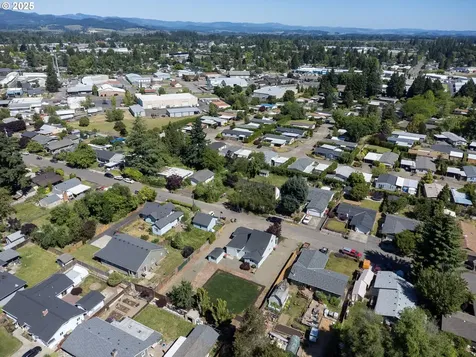 1542 NE 10th Avenue Mcminnville OR 97128