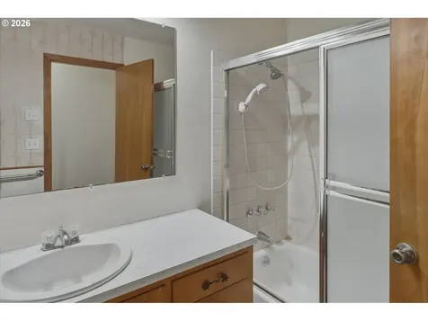 2504 NE 84th Avenue Vancouver WA 98662