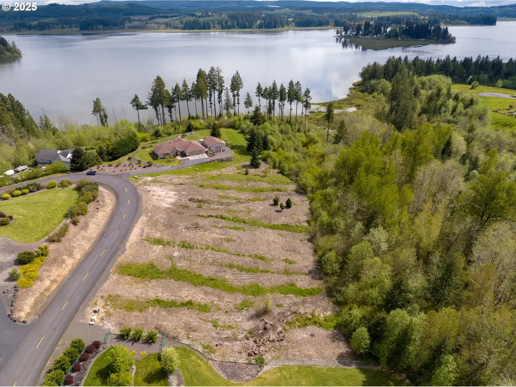 249 Basswood Drive Silver Lake WA 98645