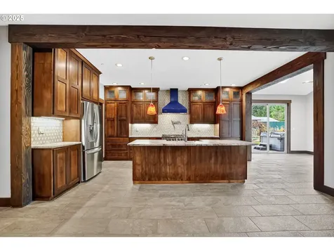18740 S Upper Highland Road Beavercreek OR 97004