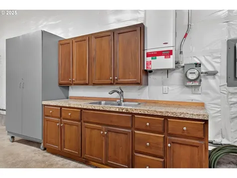 18740 S Upper Highland Road Beavercreek OR 97004