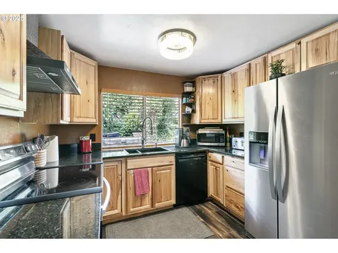 144 Peppertree Court Roseburg OR 97471