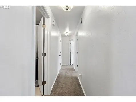 144 Peppertree Court Roseburg OR 97471