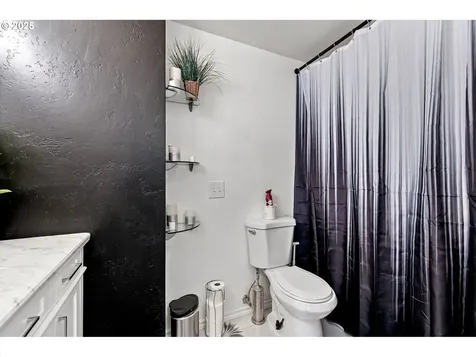 144 Peppertree Court Roseburg OR 97471