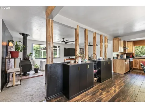 144 Peppertree Court Roseburg OR 97471