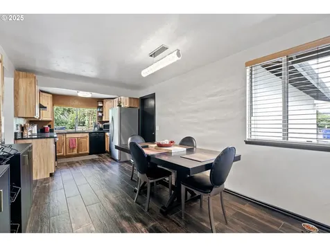 144 Peppertree Court Roseburg OR 97471