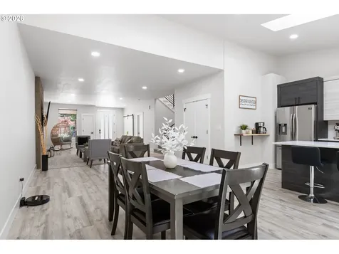 5353 Lakeview Boulevard Lake Oswego OR 97035