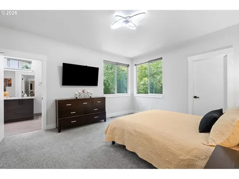 5353 Lakeview Boulevard Lake Oswego OR 97035