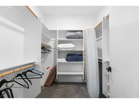 5353 Lakeview Boulevard Lake Oswego OR 97035