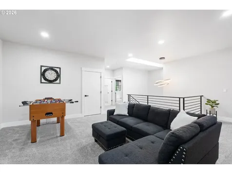 5353 Lakeview Boulevard Lake Oswego OR 97035