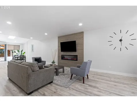 5353 Lakeview Boulevard Lake Oswego OR 97035