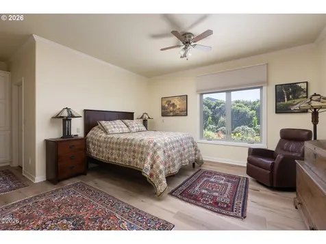 4271 NW Hidden Lake Loop Waldport OR 97394