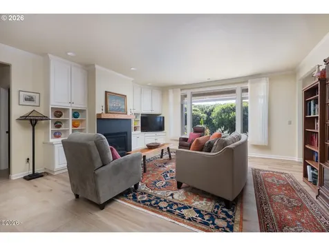 4271 NW Hidden Lake Loop Waldport OR 97394