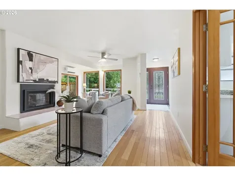 4584 Calaroga Drive West Linn OR 97068