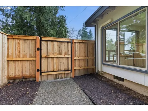 4584 Calaroga Drive West Linn OR 97068