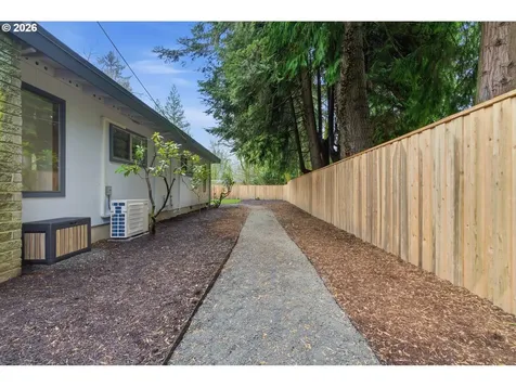 4584 Calaroga Drive West Linn OR 97068