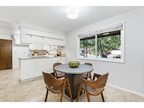 20390 SW Avon Court Beaverton OR 97078