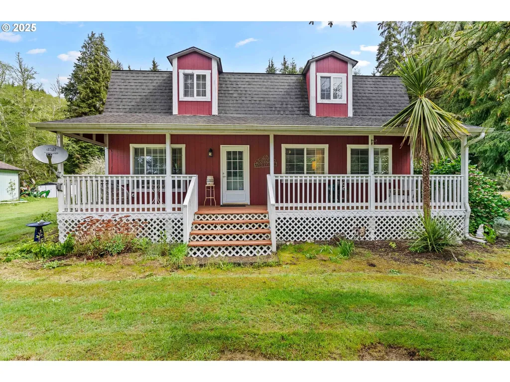 1042 W State Route 4 Cathlamet WA 98612