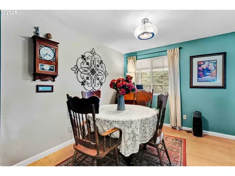 1042 W State Route 4 Cathlamet WA 98612