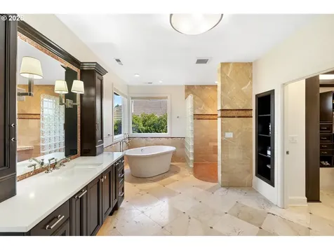 17400 NE Stoney Meadows Drive Vancouver WA 98682