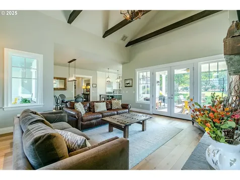 27716 Erickson Road Eugene OR 97402