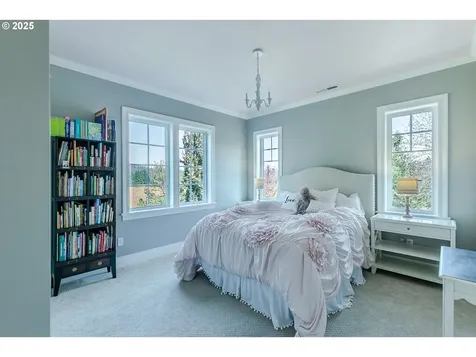 27716 Erickson Road Eugene OR 97402