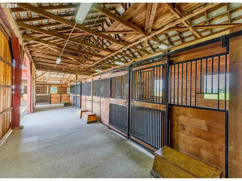 27716 Erickson Road Eugene OR 97402