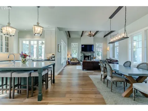 27716 Erickson Road Eugene OR 97402