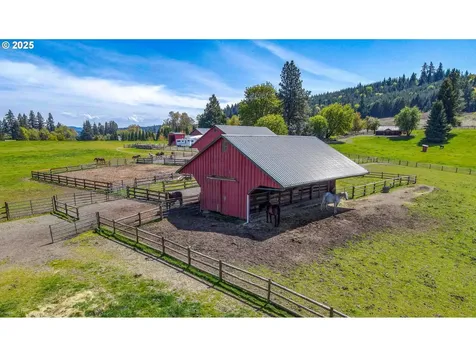 27716 Erickson Road Eugene OR 97402