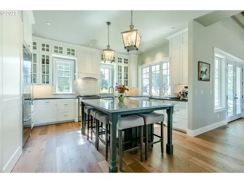 27716 Erickson Road Eugene OR 97402